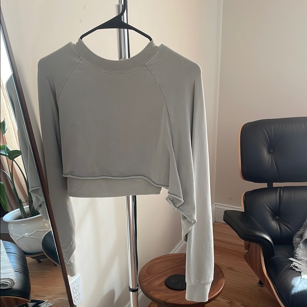Sage Gray Women's Cropped Sweatshirt